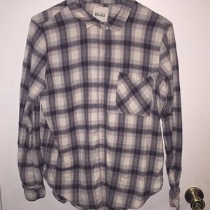Long sleeve plaid shirt